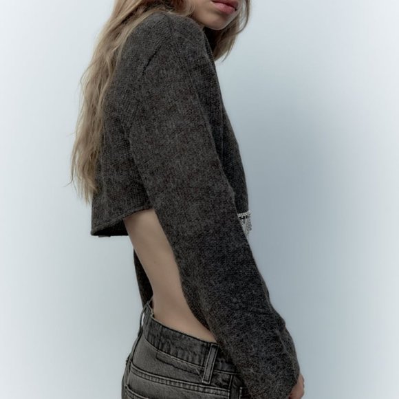 NWT GRAY JEWEL CROPPED TOP BLOGGERS FAV. - Picture 3 of 11